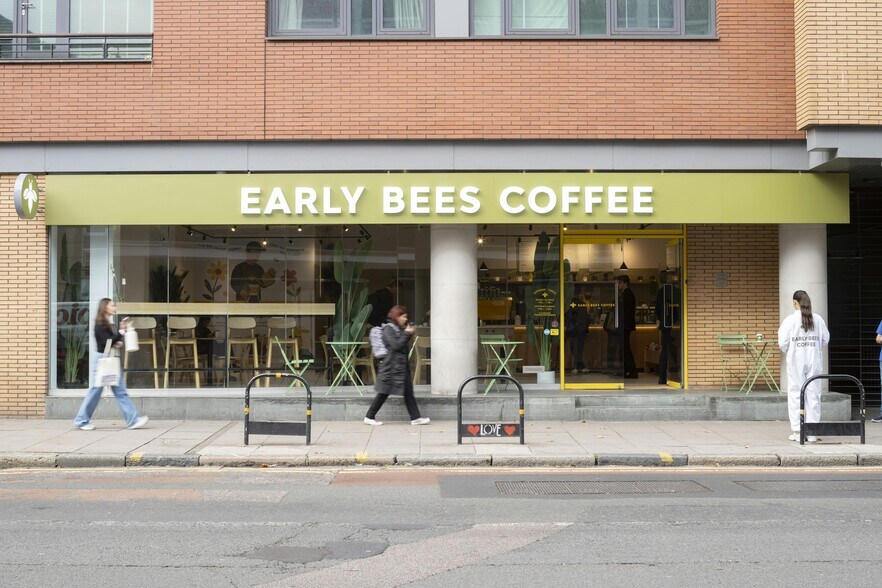 40-56 City Rd, Londres à vendre - Photo du bâtiment - Image 2 de 38