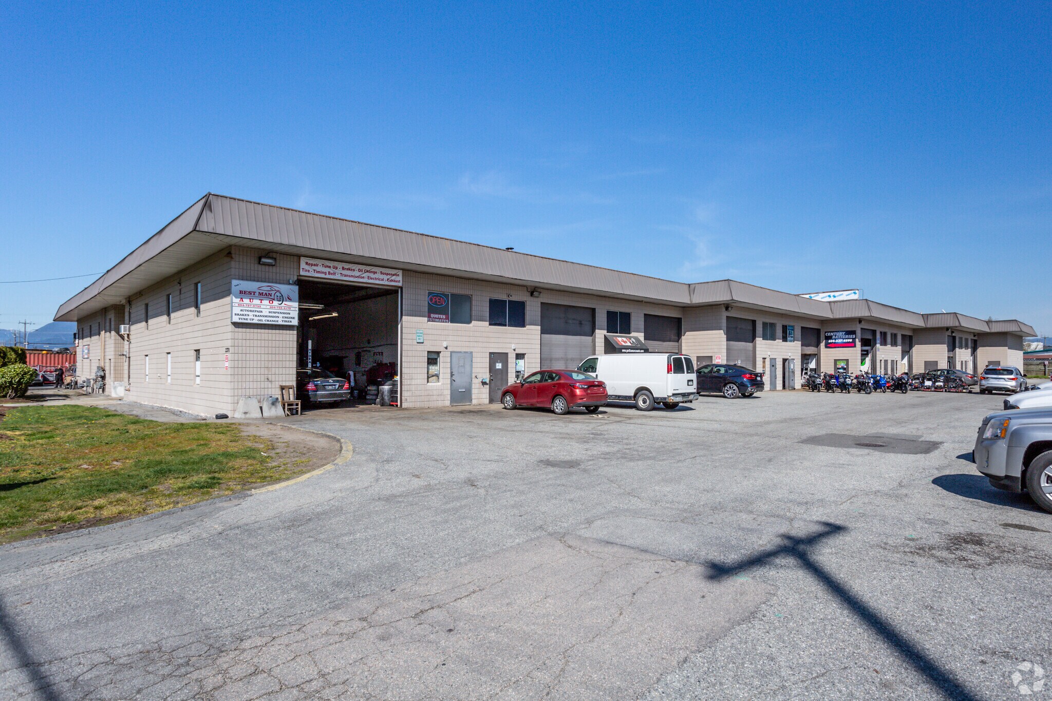 2270-2280 Tyner St, Port Coquitlam, BC for sale Primary Photo- Image 1 of 1