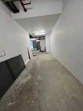 738 Grand St, Brooklyn, NY à louer Photo intérieure- Image 2 de 9