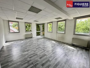 30 Avenue Henri Malacrida, Aix-en-Provence à louer Photo intérieure- Image 1 de 5