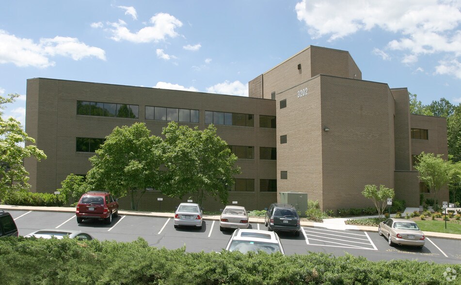 3202 Tower Oaks Blvd, Rockville, MD à vendre - Photo du bâtiment - Image 3 de 6