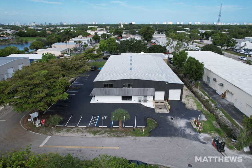 2221 Corporation Blvd, Naples, FL for sale - Aerial - Image 3 of 3
