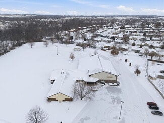 Plus de détails pour 1700 Boyson Rd NE, Cedar Rapids, IA - Spécialité à vendre