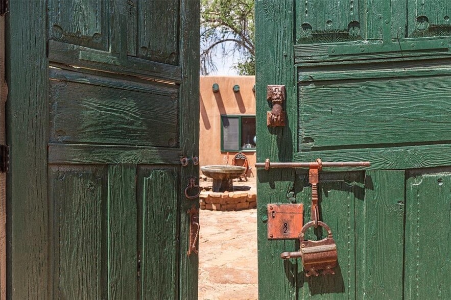 18 Destierro Trail, Santa Fe, NM for sale - Building Photo - Image 2 of 66