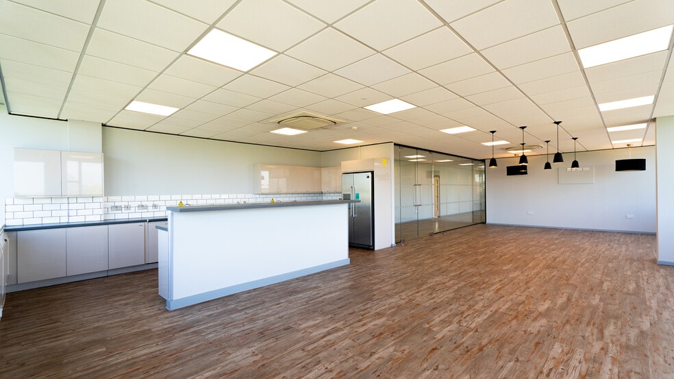 Commercial Avenue, Cheadle for lease - Building Photo - Image 3 of 9