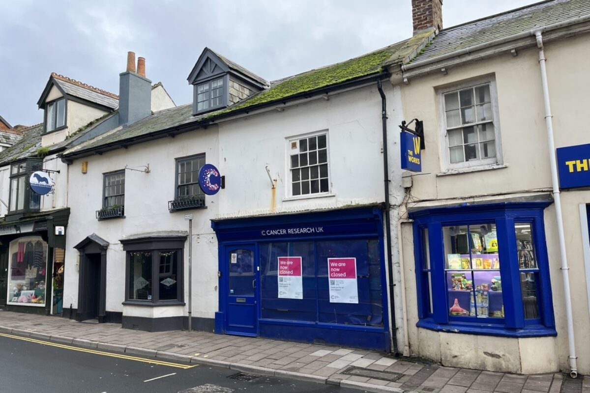 19 Fore St, Sidmouth à louer Photo principale- Image 1 de 5