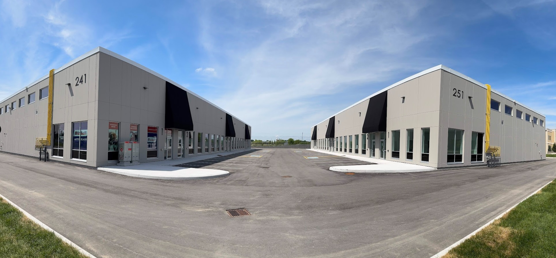 241 King St, Barrie, ON à louer Photo du bâtiment- Image 1 de 10