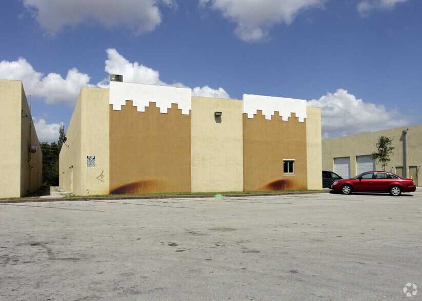 13401-13431 NW 47th Ave, Opa-locka, FL for sale - Building Photo - Image 2 of 24