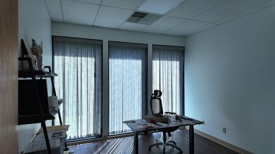 101 State Dr, Hollister, MO for lease Interior Photo- Image 2 of 2