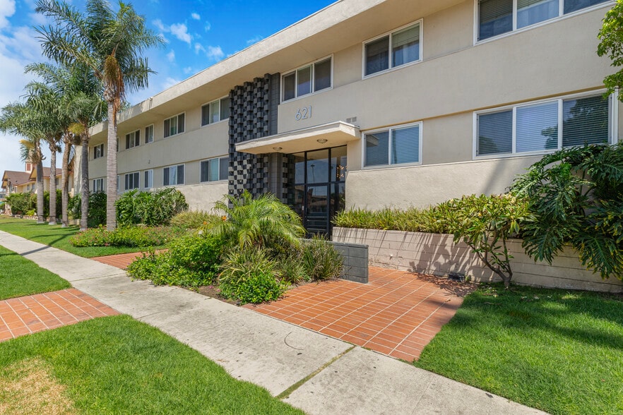 621 E 99th St, Inglewood, CA for sale - Building Photo - Image 3 of 29