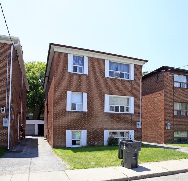 Plus de détails pour 3 Bater Ave, Toronto, ON - Multi-résidentiel à vendre