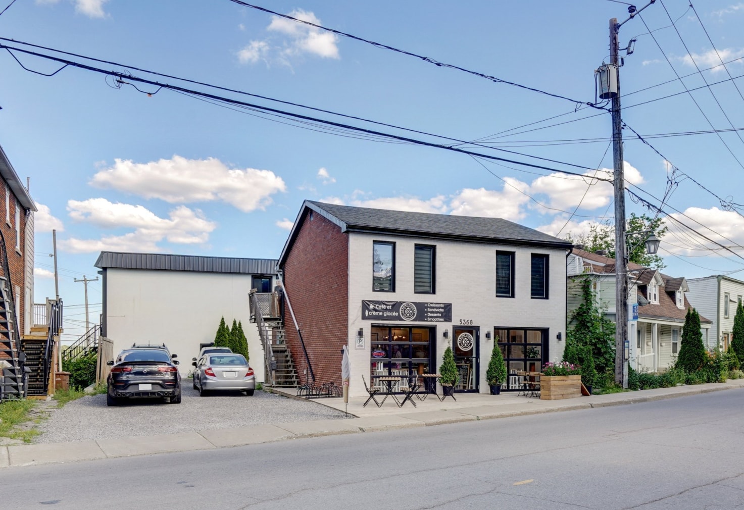 5368-5370 Boul Levesque E, Laval, QC for sale Primary Photo- Image 1 of 1