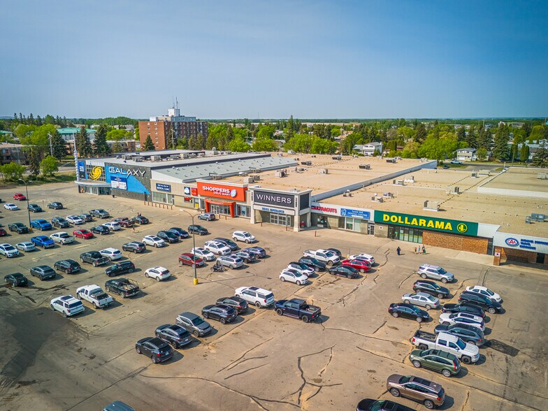 2995 2nd Ave W, Prince Albert, SK à louer - Photo du bâtiment - Image 3 de 8