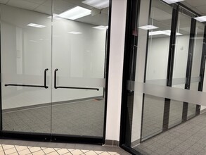 16903 Red Oak Dr, Houston, TX for lease Interior Photo- Image 1 of 2