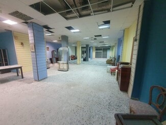 More details for Calle José María de Pereda, 8, SEVILLA - Retail for Lease