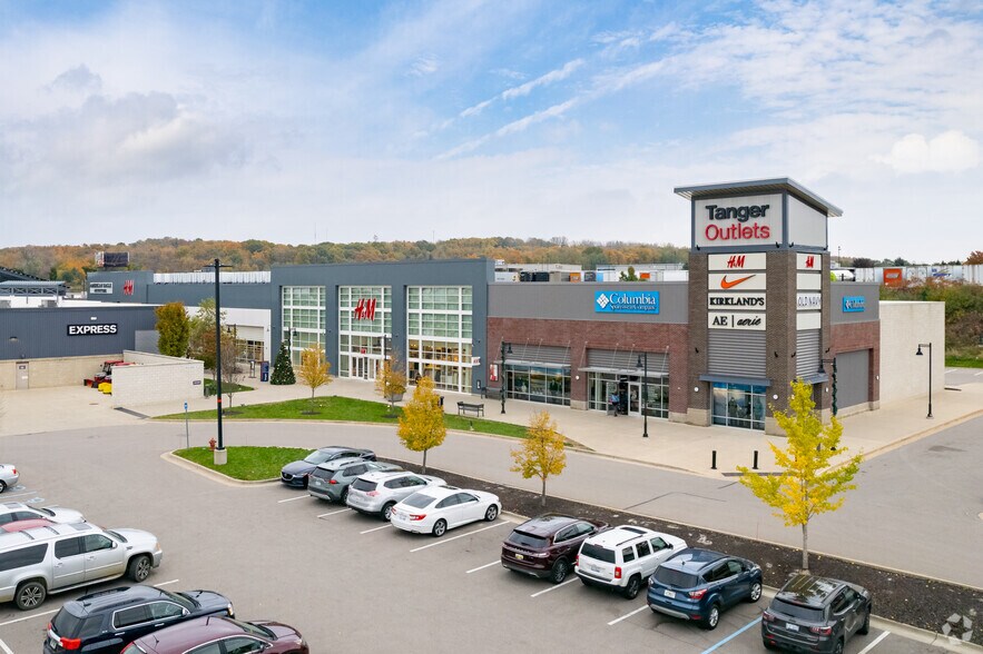 350 84th St SW, Byron Center, MI à louer - Photo du bâtiment - Image 3 de 6