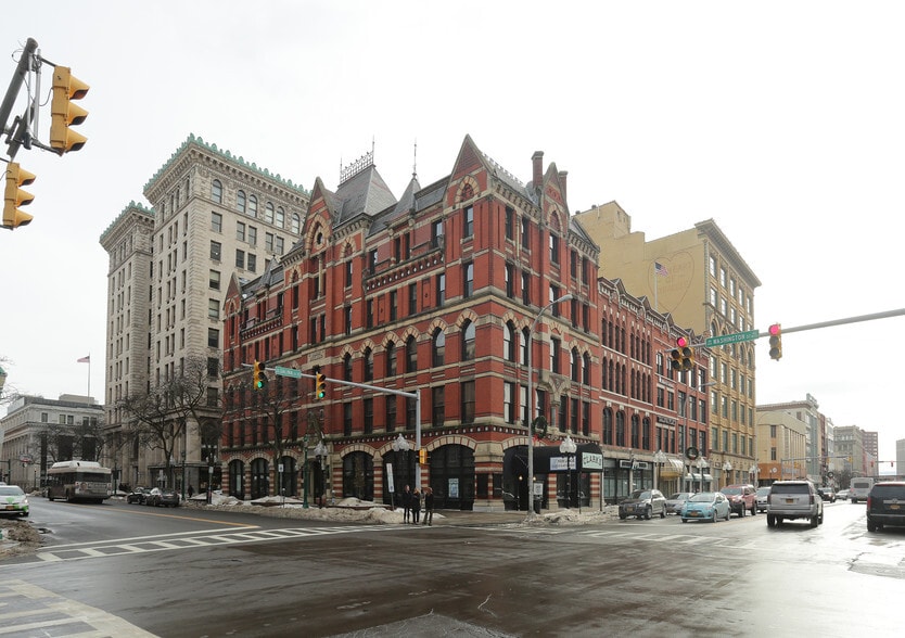 100 E Washington St, Syracuse, NY for lease - Primary Photo - Image 1 of 6