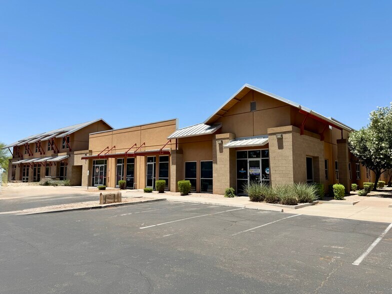 2045 S Vineyard, Mesa, AZ à vendre - Photo du bâtiment - Image 1 de 15