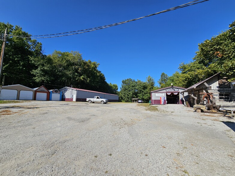 8104 Bridgeton Rd, Bridgeton, IN for sale - Building Photo - Image 3 of 16