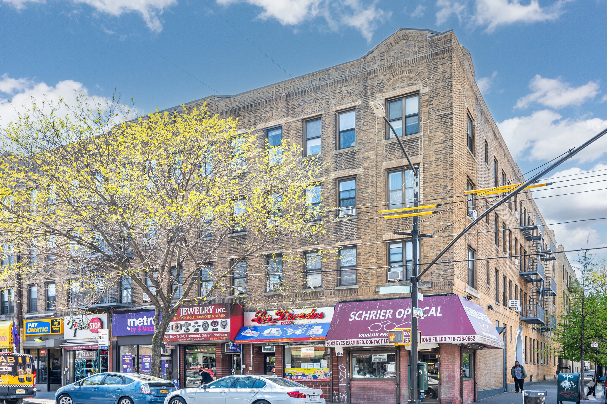 3208 31st St, Astoria, NY for lease Building Photo- Image 1 of 2