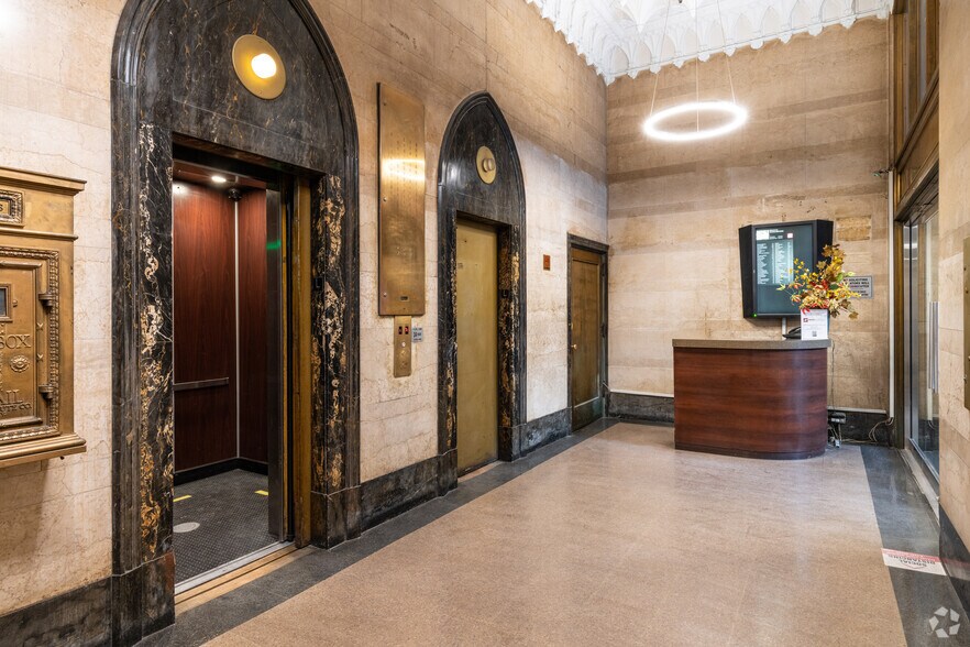 150 W 28th St, New York, NY à louer - Photo du bâtiment - Image 3 de 20