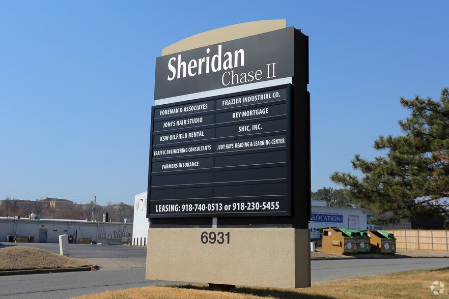 6931 S 66th East Ave, Tulsa, OK à louer - Photo principale - Image 3 de 26