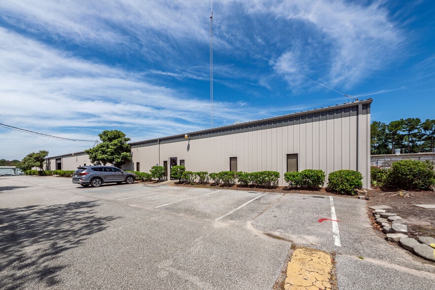 3350 Hill Park Dr, North Charleston, SC for lease - Building Photo - Image 2 of 18