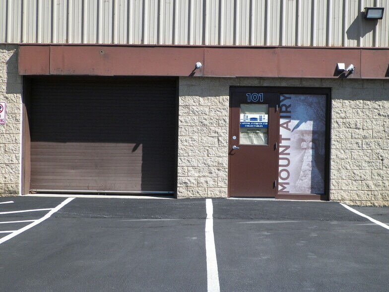 401 Center St, Mount Airy, MD à vendre - Photo du bâtiment - Image 3 de 5