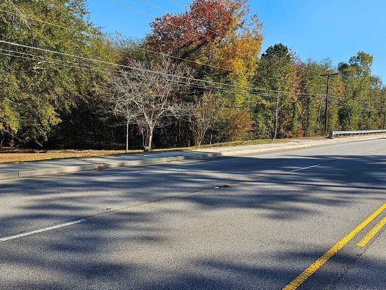 1607 S Lake Dr, Lexington, SC for sale - Building Photo - Image 3 of 4