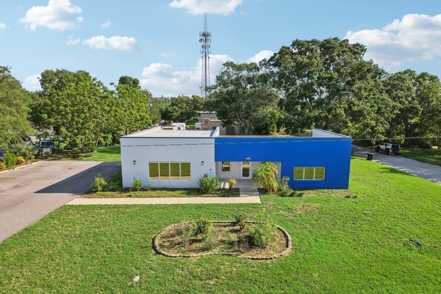 3209 30th Ave S, Saint Petersburg, FL for sale - Building Photo - Image 2 of 66