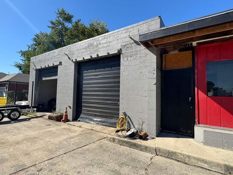 3216 S Keystone Ave, Indianapolis, IN for sale - Building Photo - Image 2 of 4