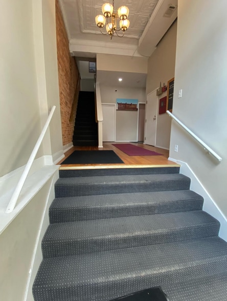 43-47 N Sandusky St, Delaware, OH for lease - Building Photo - Image 2 of 11