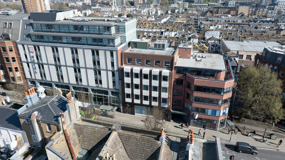 93-94 Queens Rd, Brighton for lease - Building Photo - Image 3 of 8