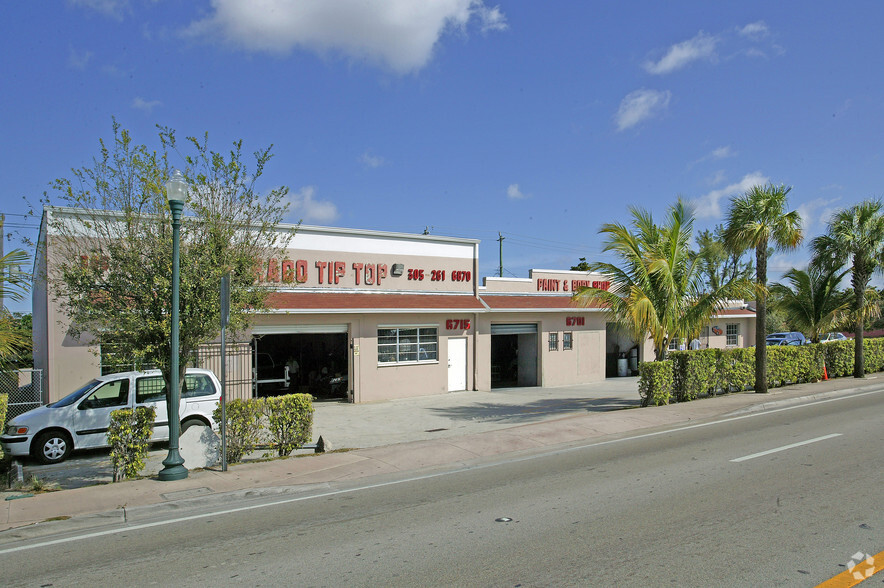 6701 SW 8th St, Miami, FL for sale - Building Photo - Image 1 of 7