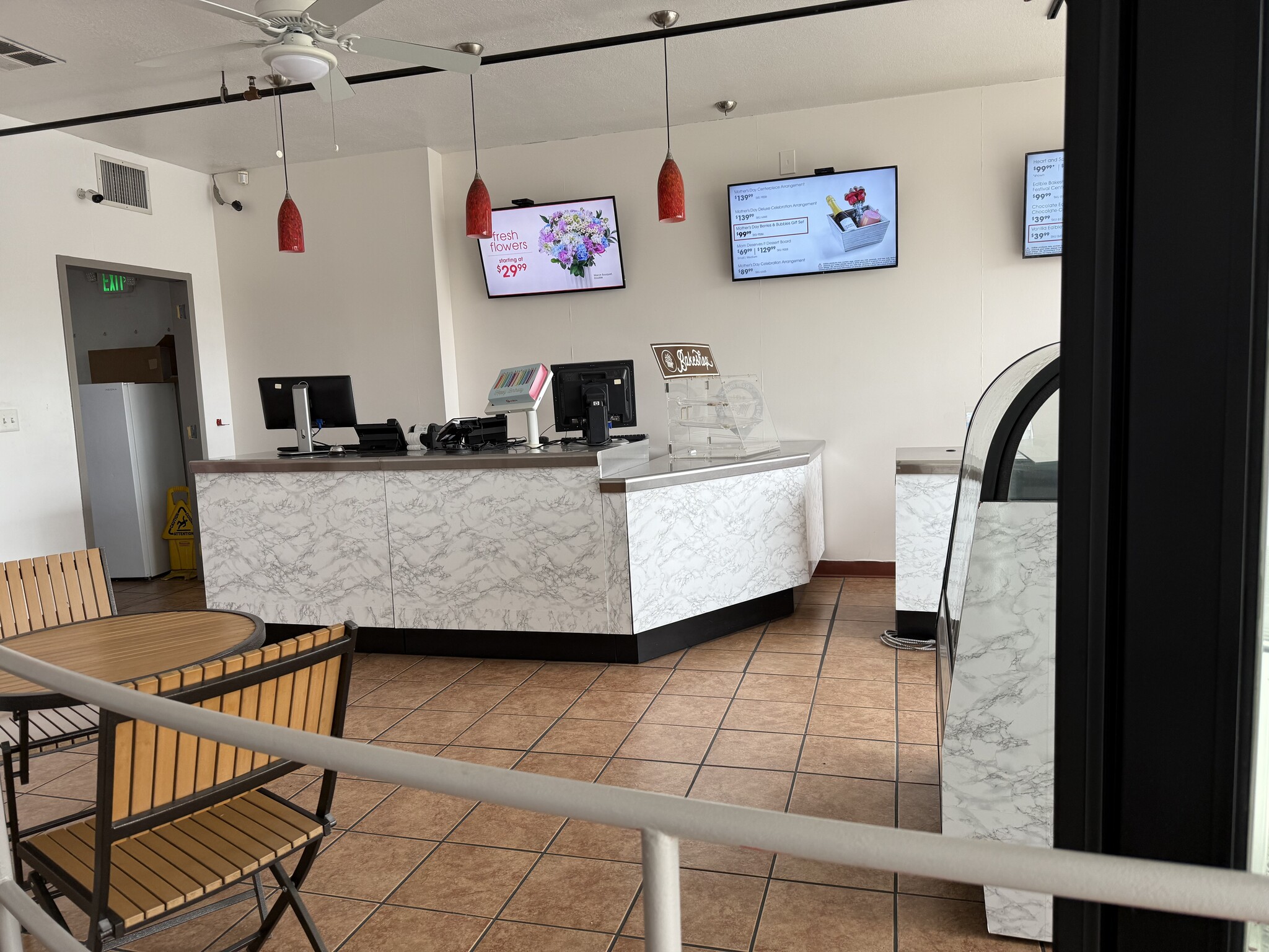 8455 Beverly Blvd, Los Angeles, CA for lease Interior Photo- Image 1 of 4