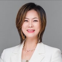 Kelly Choi