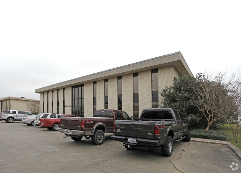 13405 Southwest Fwy, Sugar Land, TX à louer - Photo du bâtiment - Image 3 de 3