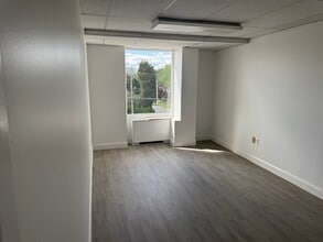 900 S Washington St, Falls Church, VA for lease Interior Photo- Image 1 of 8