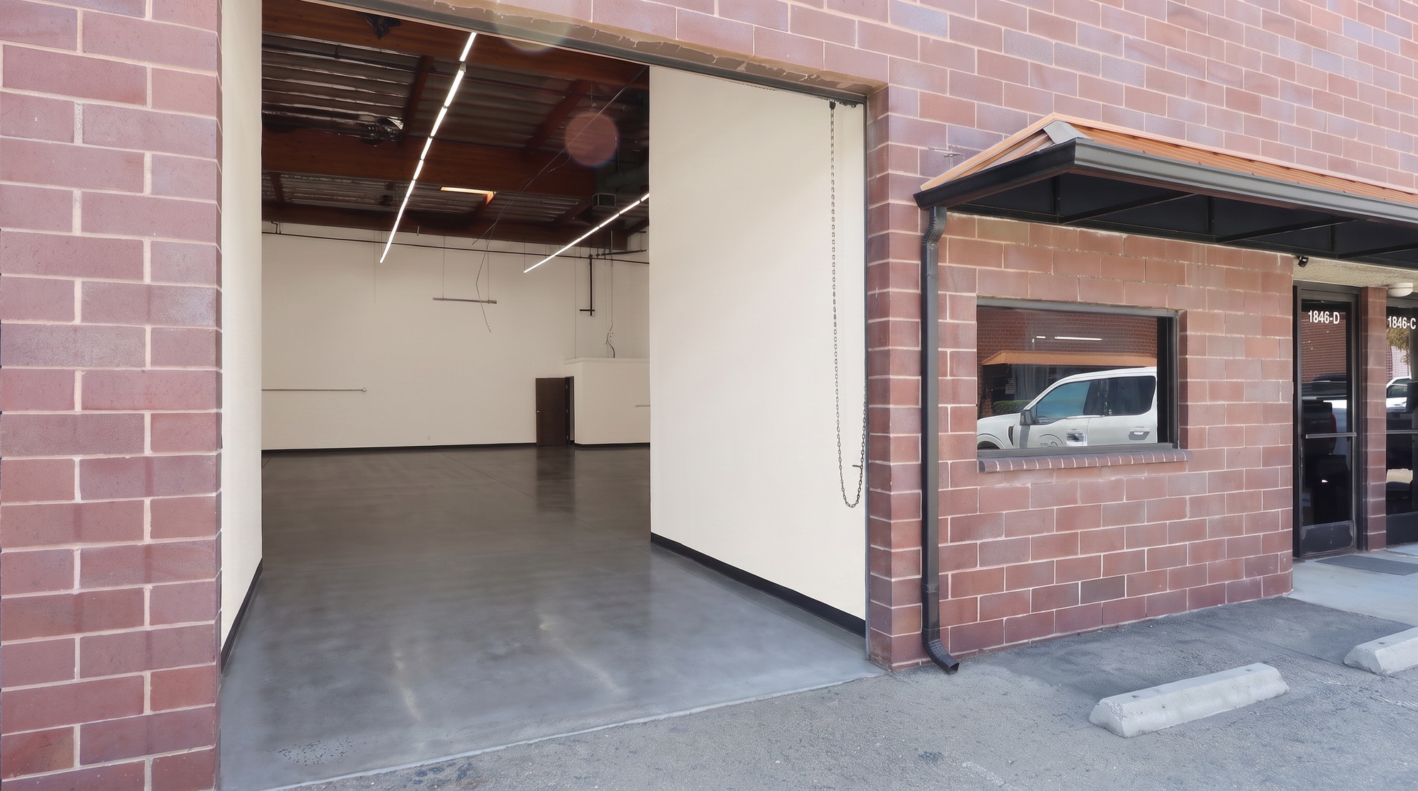 1846 W 11th St, Upland, CA for lease Building Photo- Image 1 of 10
