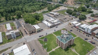 Plus de détails pour 115 W Burleson St, Wharton, TX - Commerce de détail à vendre