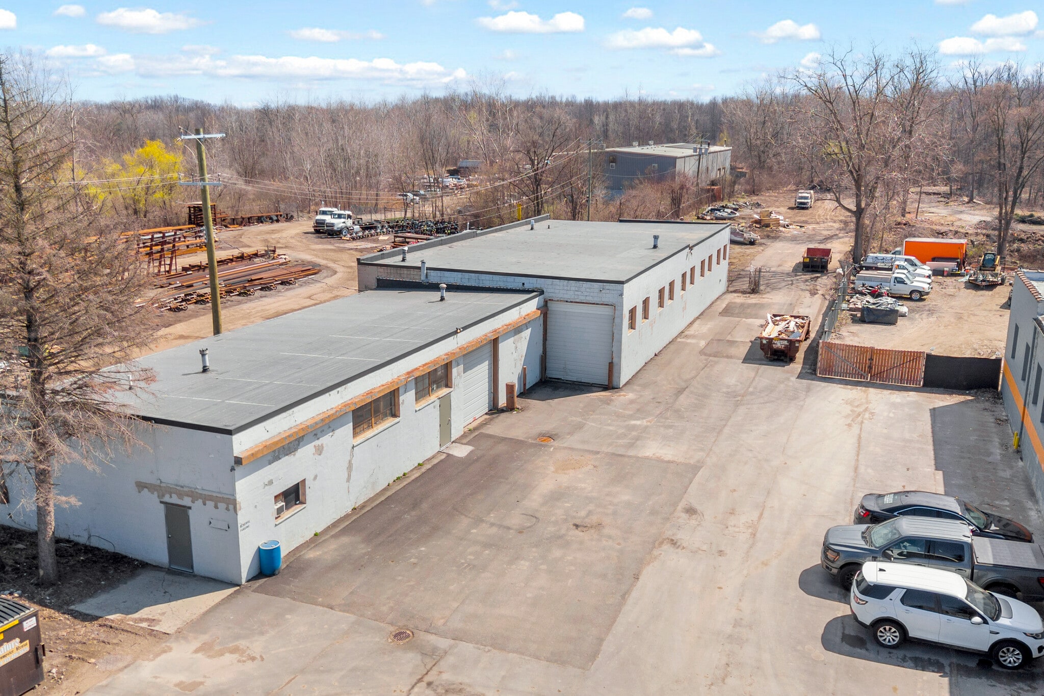 30401 Ecorse Rd, Romulus, MI for lease Primary Photo- Image 1 of 5