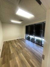 2073 Westside Ct, Snellville, GA for lease Interior Photo- Image 2 of 6