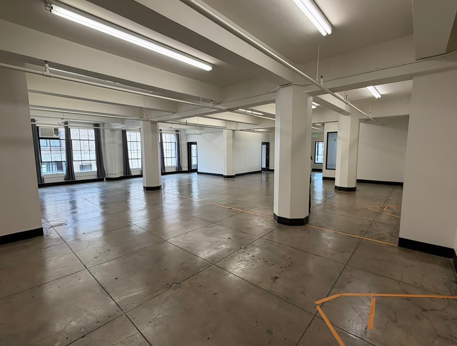 814-818 S Broadway, Los Angeles, CA for lease Interior Photo- Image 1 of 7