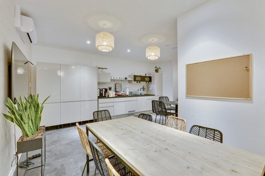 31 Cité D'antin, Paris for lease - Interior Photo - Image 3 of 3