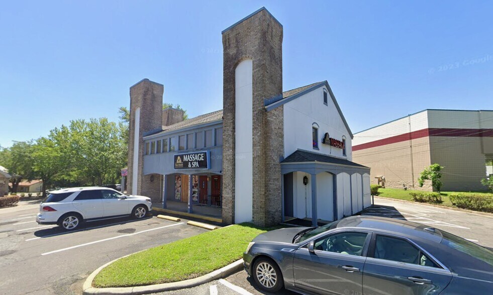 3854 & 3852 Killearn Crt portefeuille de 2 propriétés à vendre sur LoopNet.ca - Photo du bâtiment - Image 2 de 13