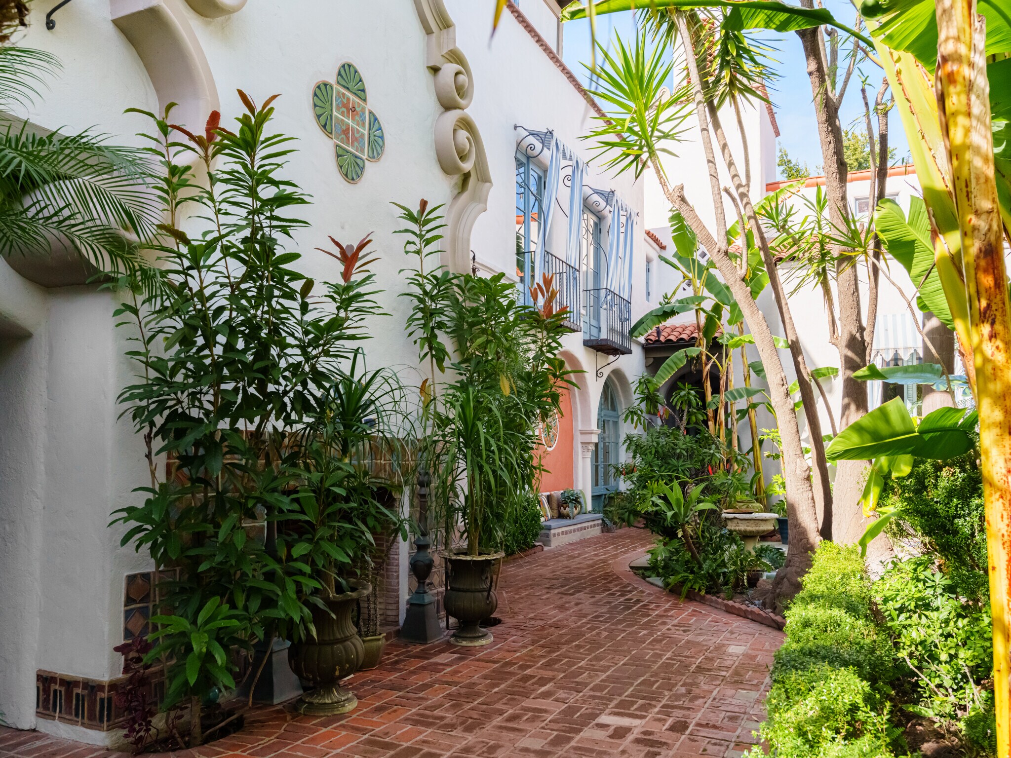 8225 Fountain Ave, West Hollywood, CA à vendre Photo du bâtiment- Image 1 de 22