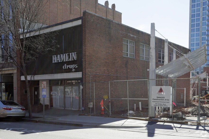 126 E Hargett St, Raleigh, NC à louer - Photo du bâtiment - Image 3 de 7
