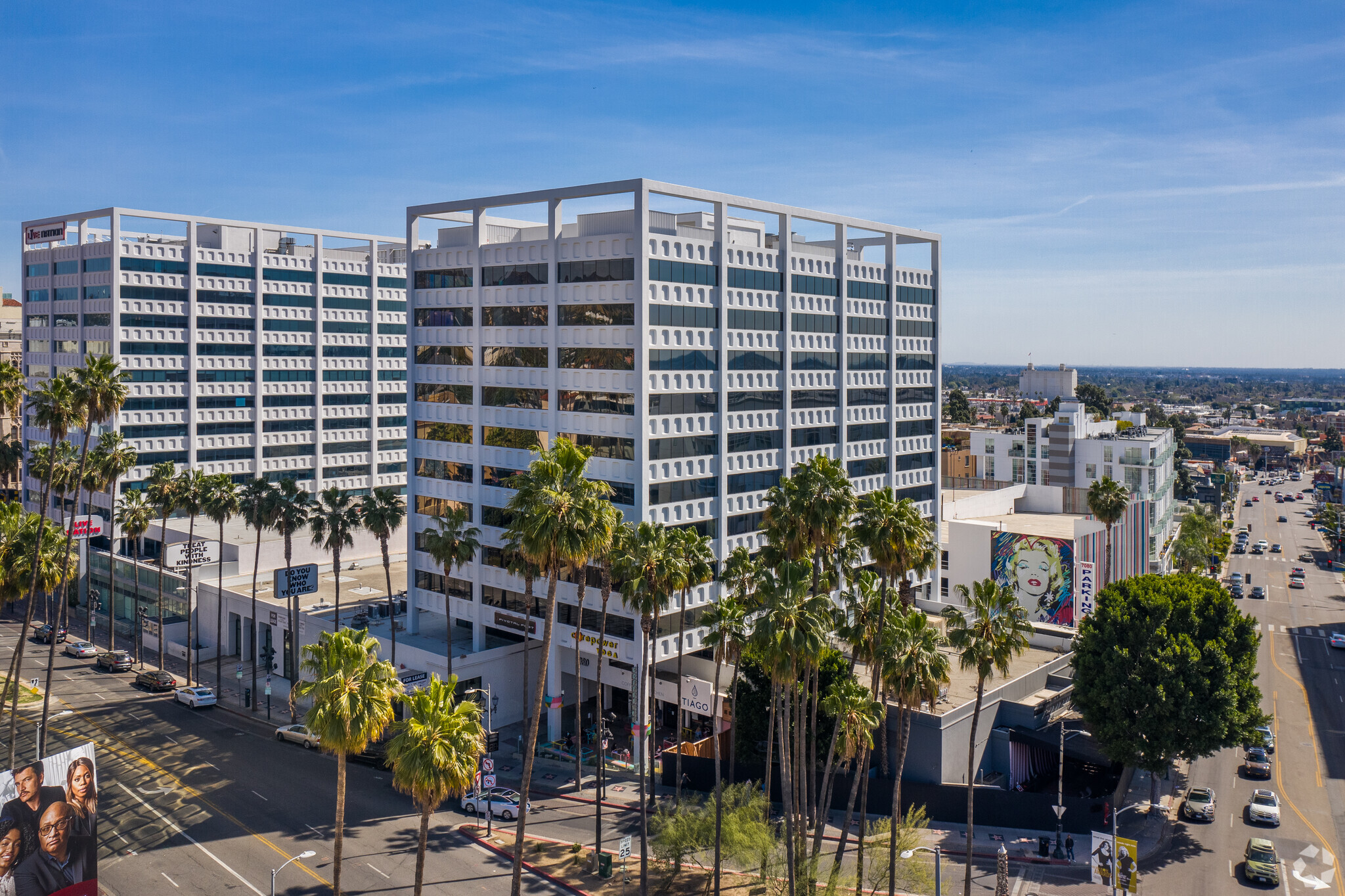 7080 Hollywood Blvd, Los Angeles, CA à louer Photo du bâtiment- Image 1 de 11