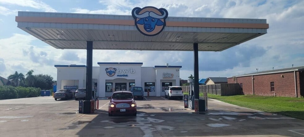 939 S Alamo Rd, Alamo, TX for sale - Building Photo - Image 2 of 15