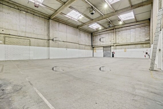 Flex in Saint-Ouen-sur-Seine for lease - Interior Photo - Image 2 of 5